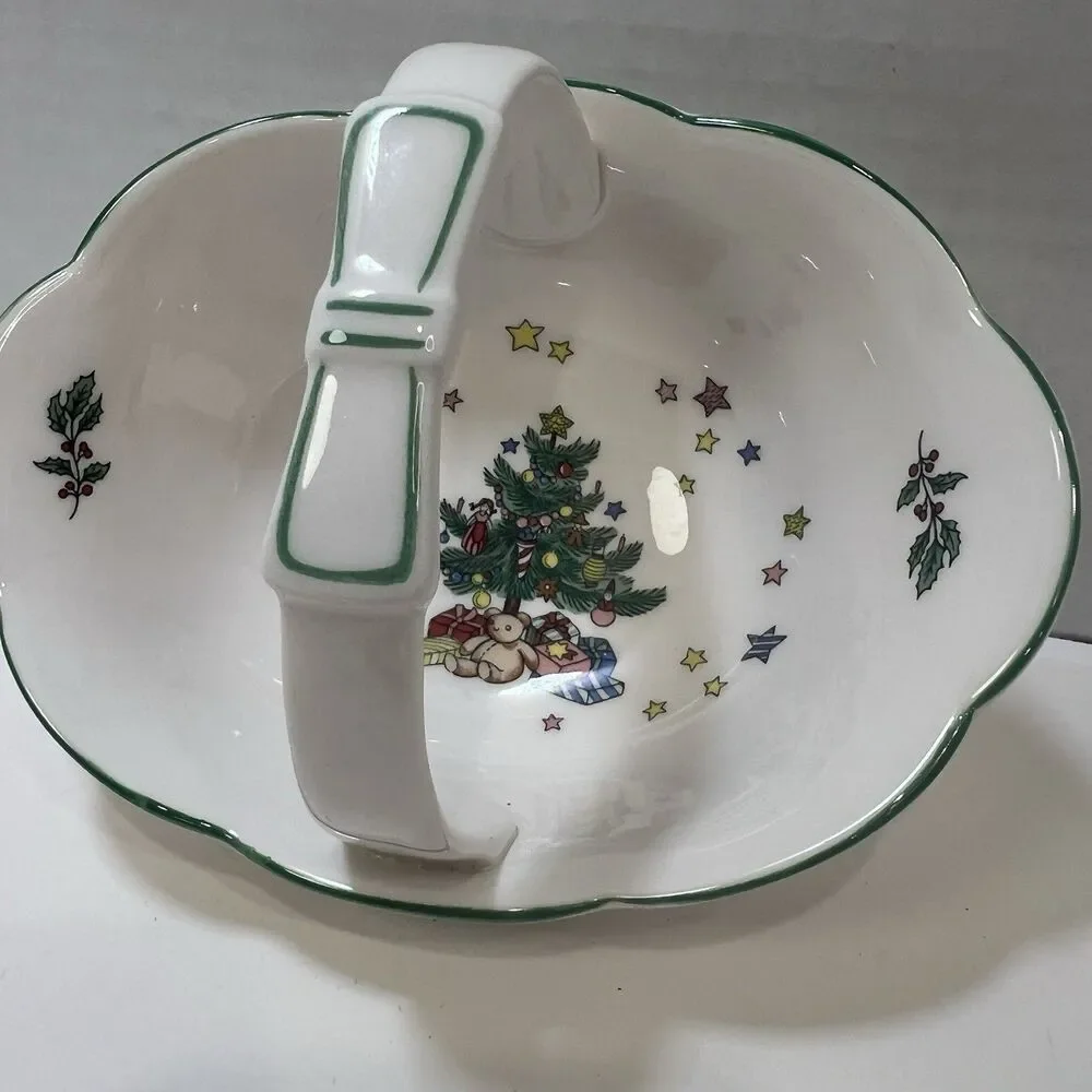Vintage Christmas Holiday Nikko Happy Holidays Candy Nut Basket w/Handle Japan